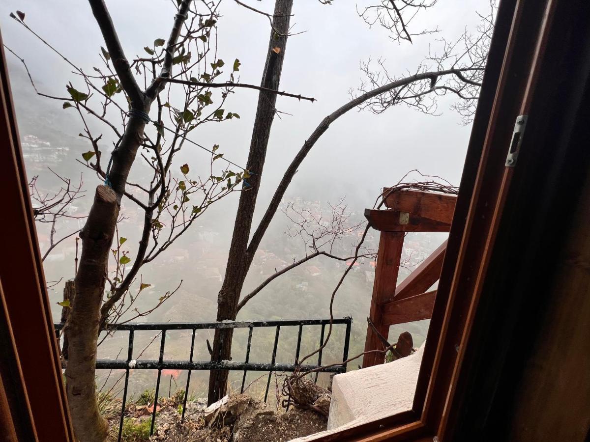 Rooms Nesti Inside Of Castle Krujë Екстериор снимка